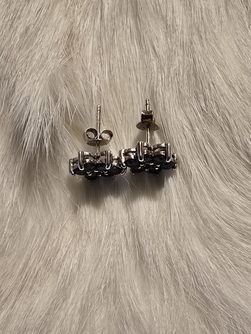 JTV Classic Blue Sapphire Flower Stud Earrings - Silver - Picture 3 of 4